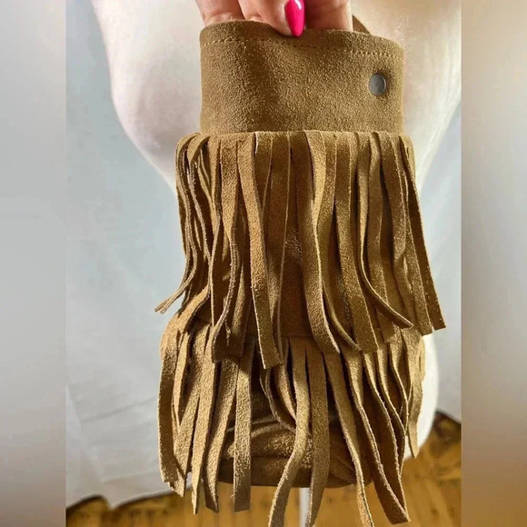 Fringe crossbody - Picture 2 of 2